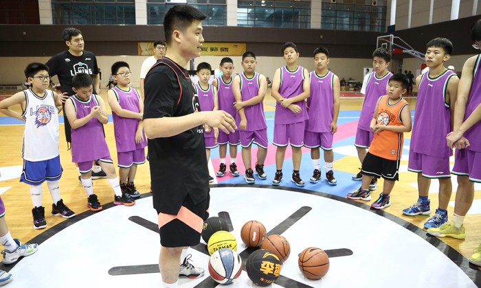 哪里有针对青少年的篮球声誉培养计划_0
